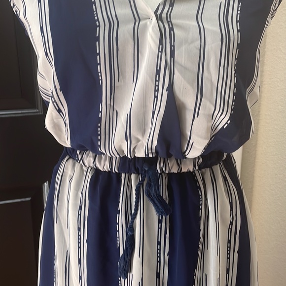 Summer Maxi Dress - Picture 2 of 5